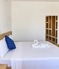 Giulia House