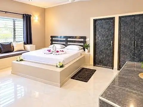 Roberto House